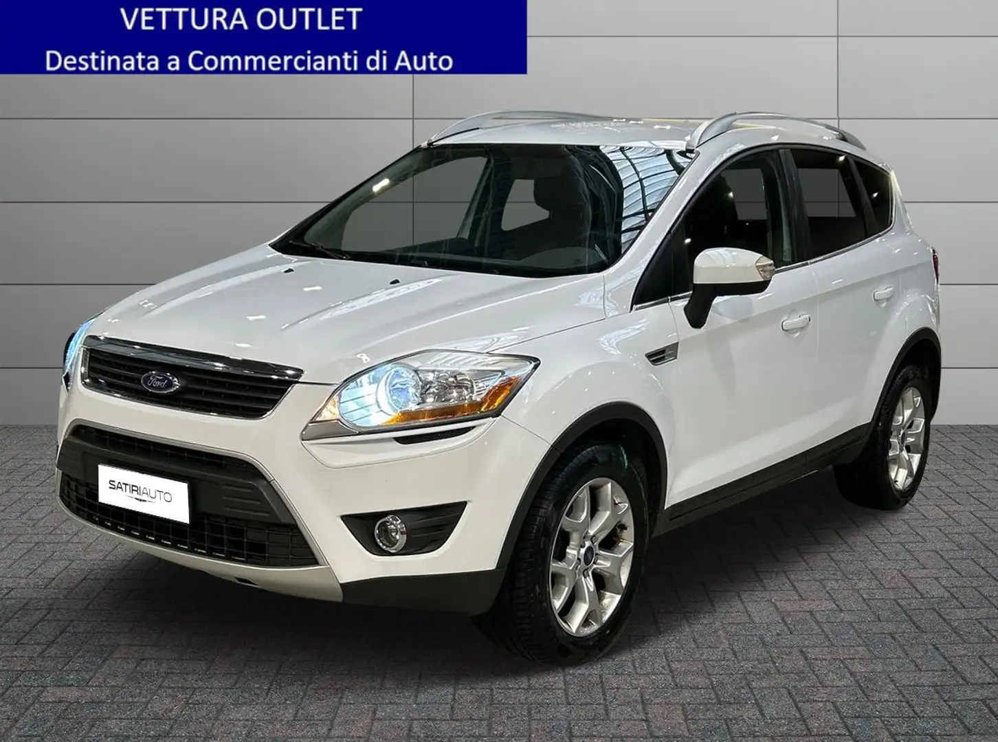 Ford Kuga 2.0 TDCi Titanium Wit - 1