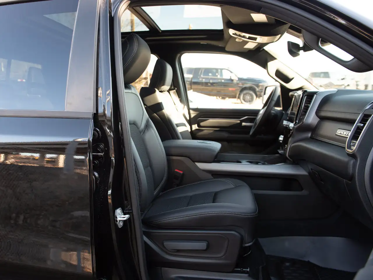 RAM 1500 photo RAM 1500