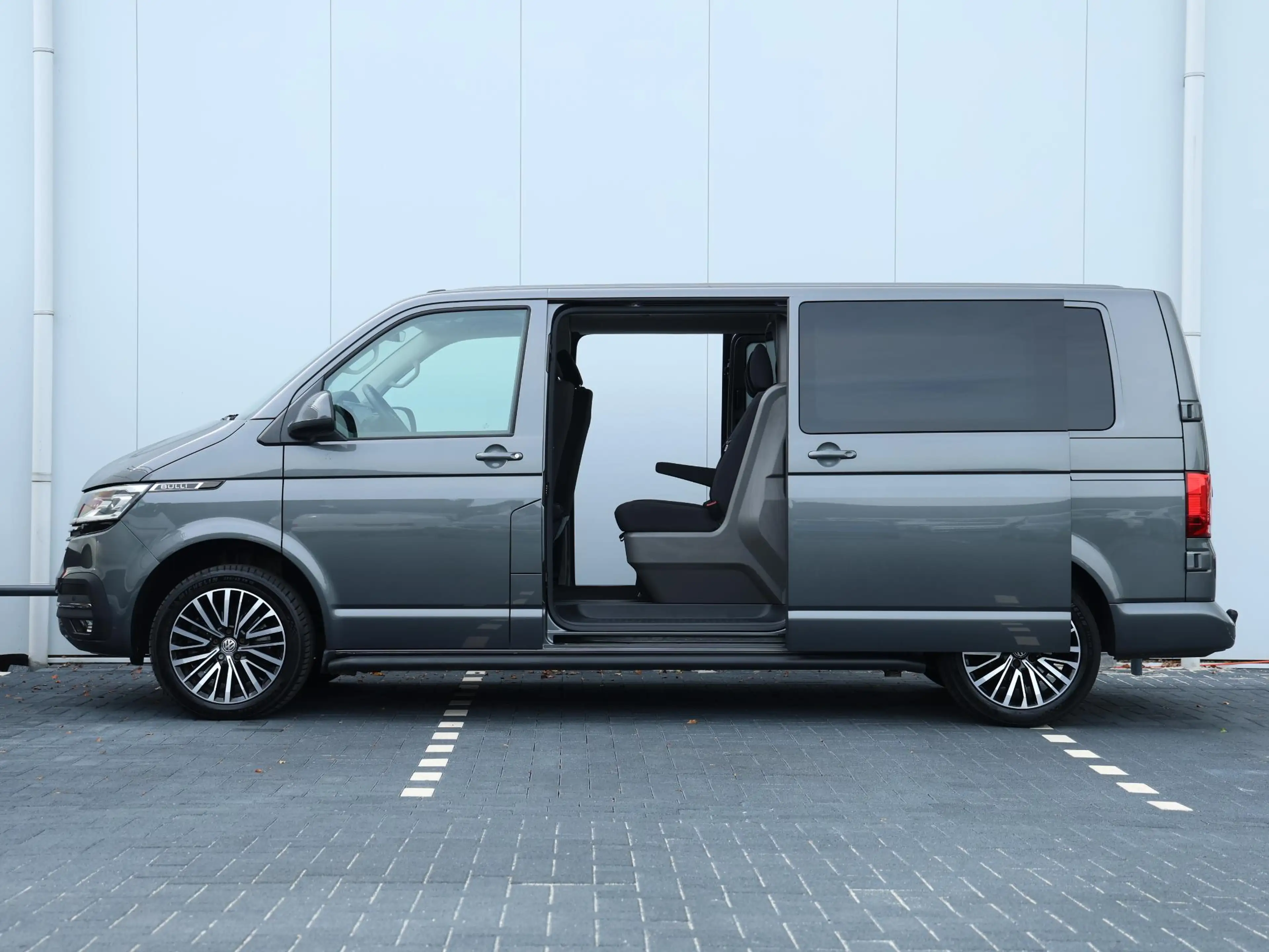 Volkswagen T6.1 Transporter 2.0 TDI 200pk Bulli DSG L2 DC | Dubbele cabine | D — photo 12