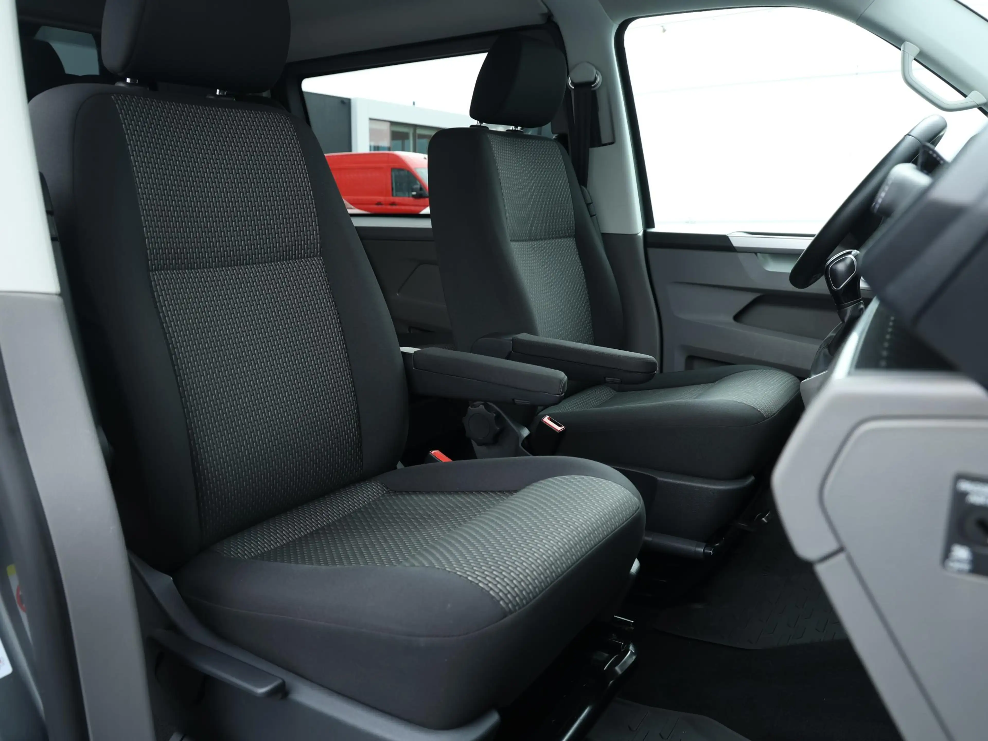 Volkswagen T6.1 Transporter 2.0 TDI 200pk Bulli DSG L2 DC | Dubbele cabine | D — photo 9