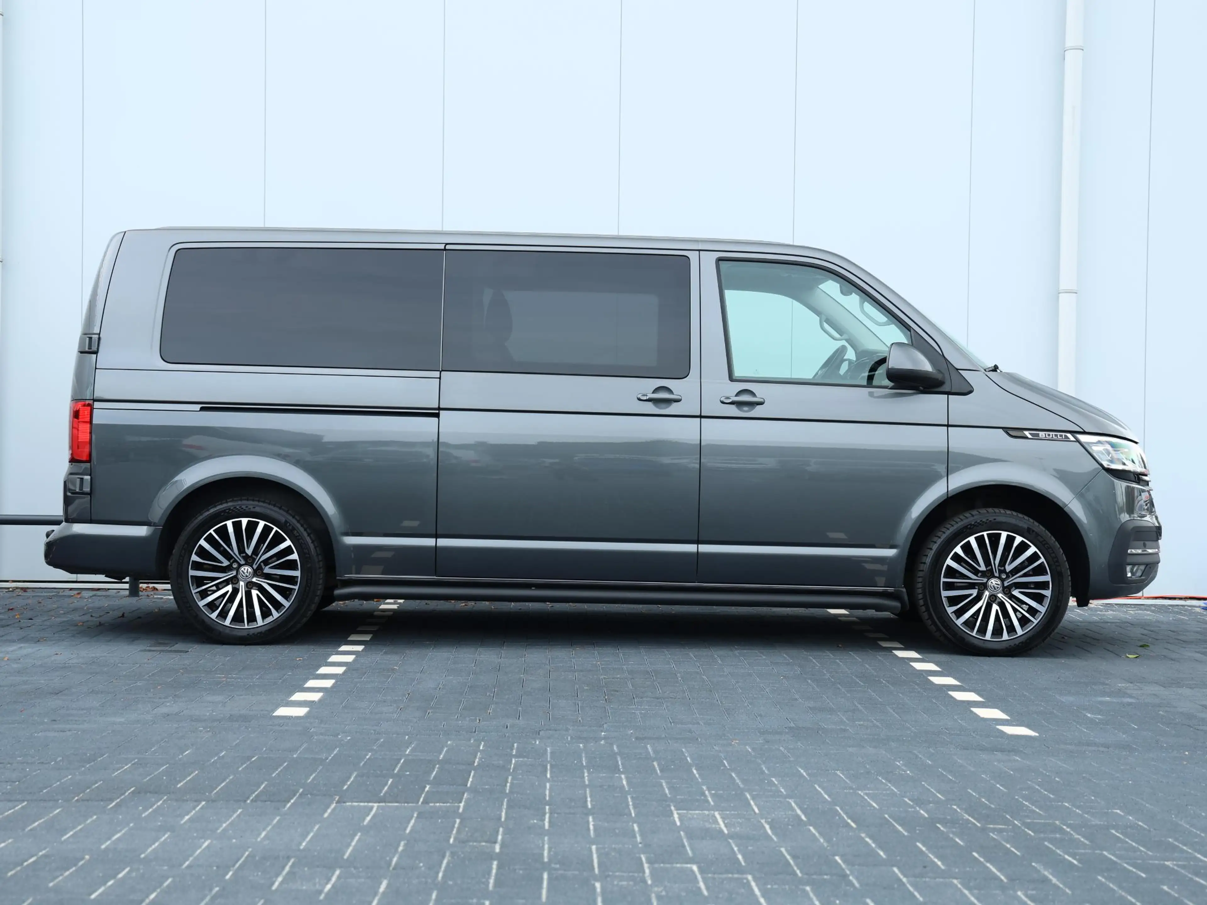 Volkswagen T6.1 Transporter 2.0 TDI 200pk Bulli DSG L2 DC | Dubbele cabine | D — photo 2