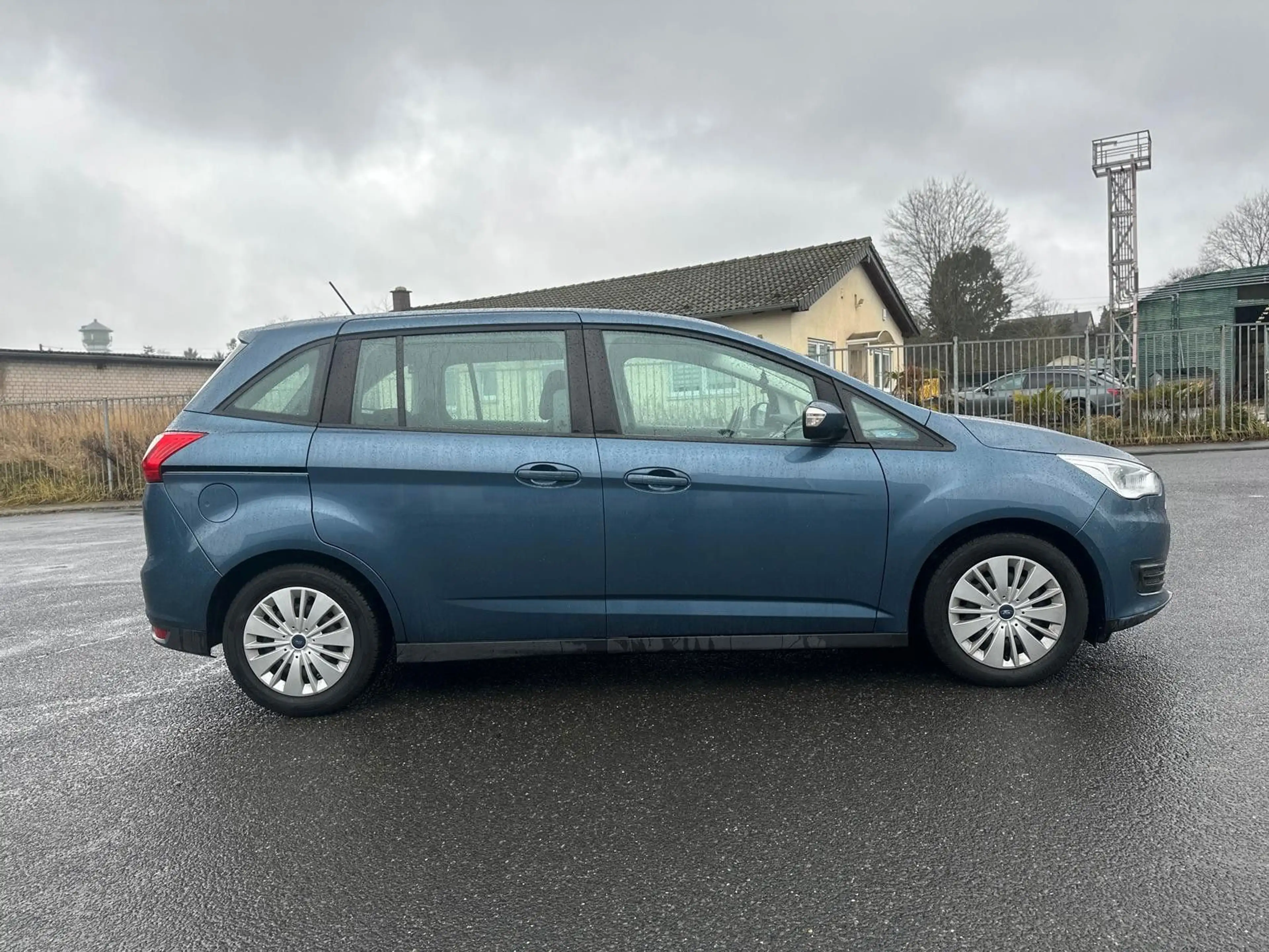 Ford Grand C-Max Grand C-MAX Trend — photo 7