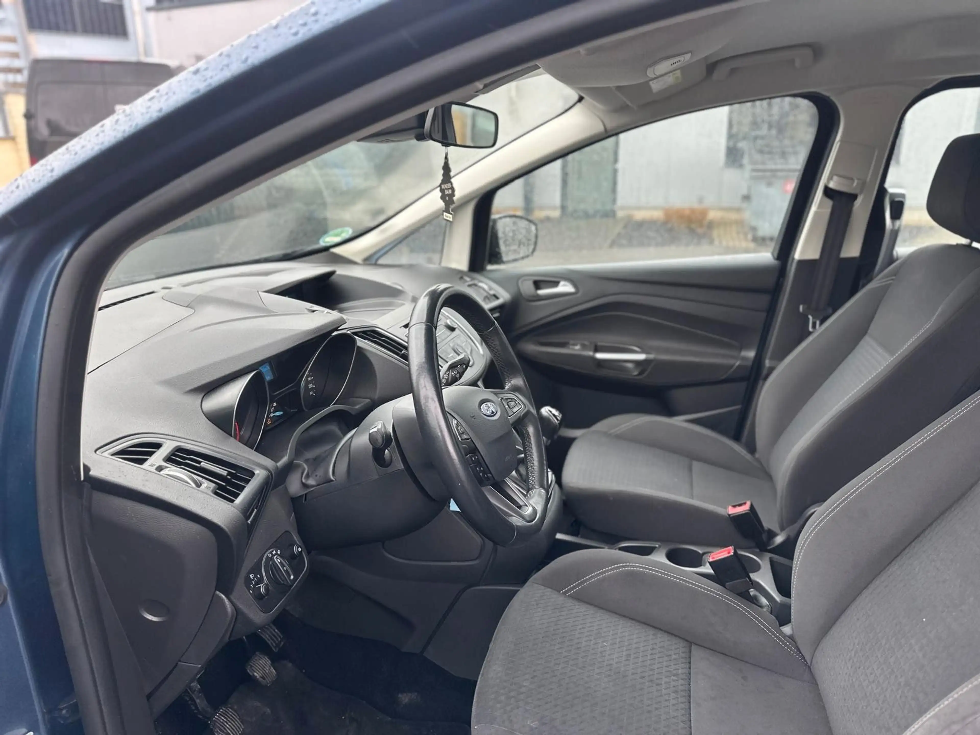 Ford Grand C-Max Grand C-MAX Trend — photo 13