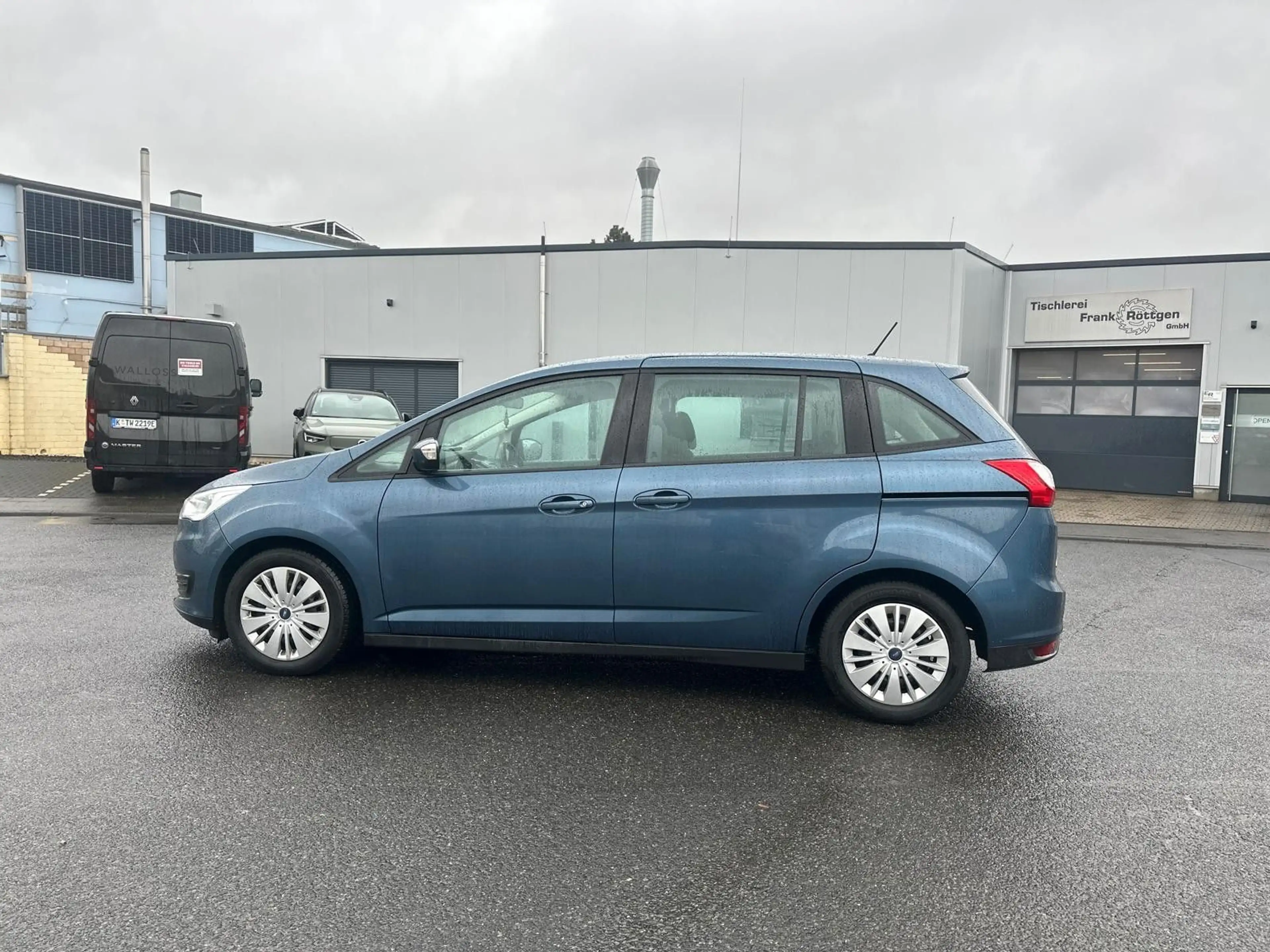 Ford Grand C-Max Grand C-MAX Trend — photo 3