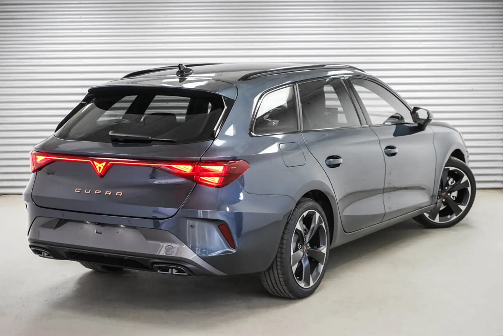 CUPRA Leon ST 1,5 eTSI DSG Cupra - LAGER Gris - 2