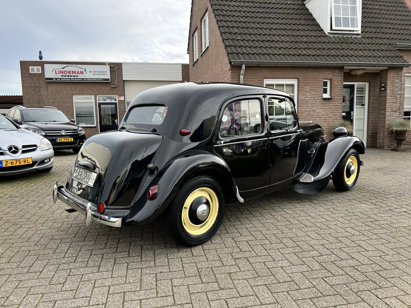 Citroen Traction Avant 11BL 1953 (Nederlands kenteken) Black - 2