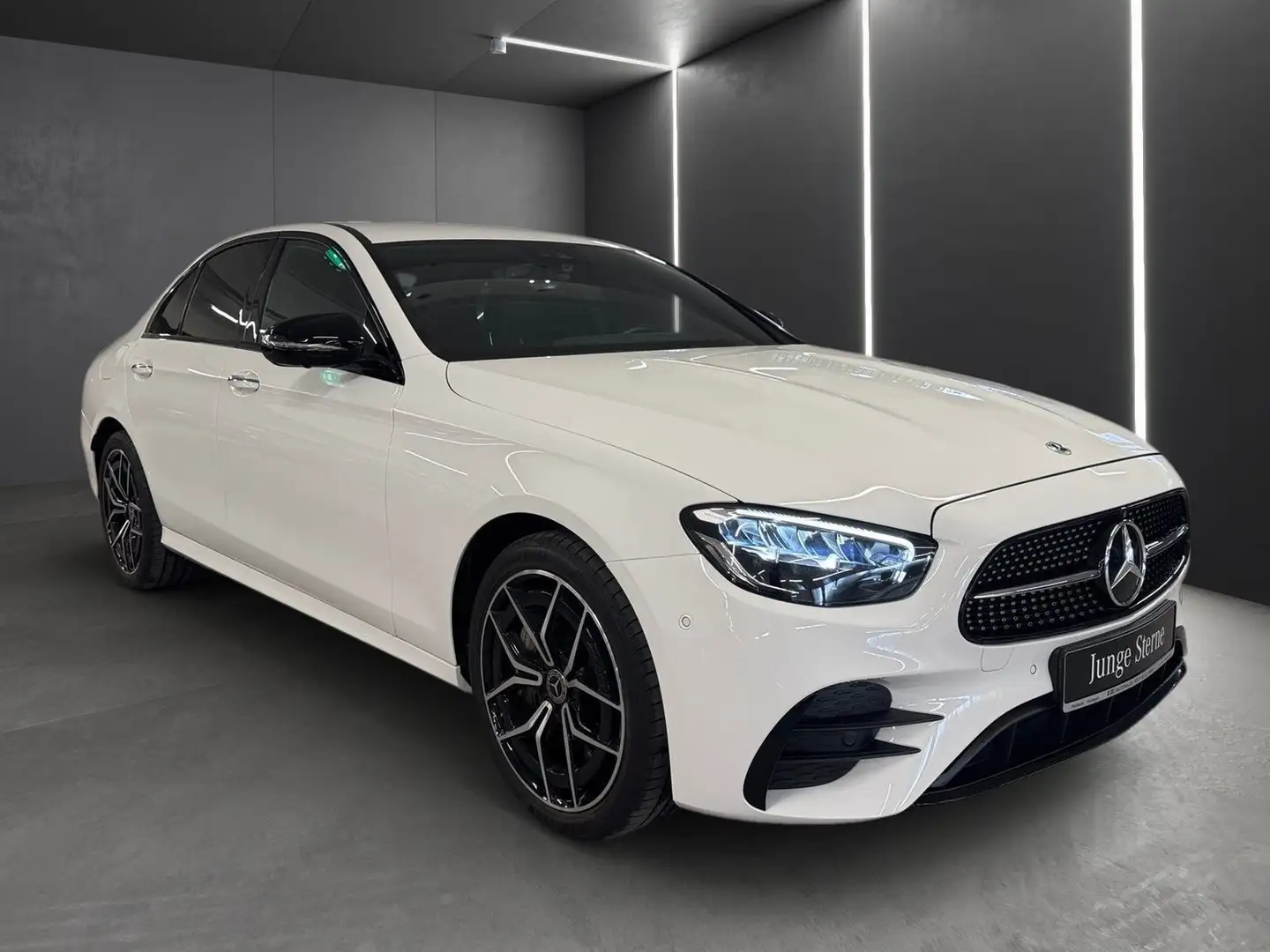 Mercedes-Benz E 300 e AMG*Burmester*Totwinkel*360°*LED*Night* Wit - 2