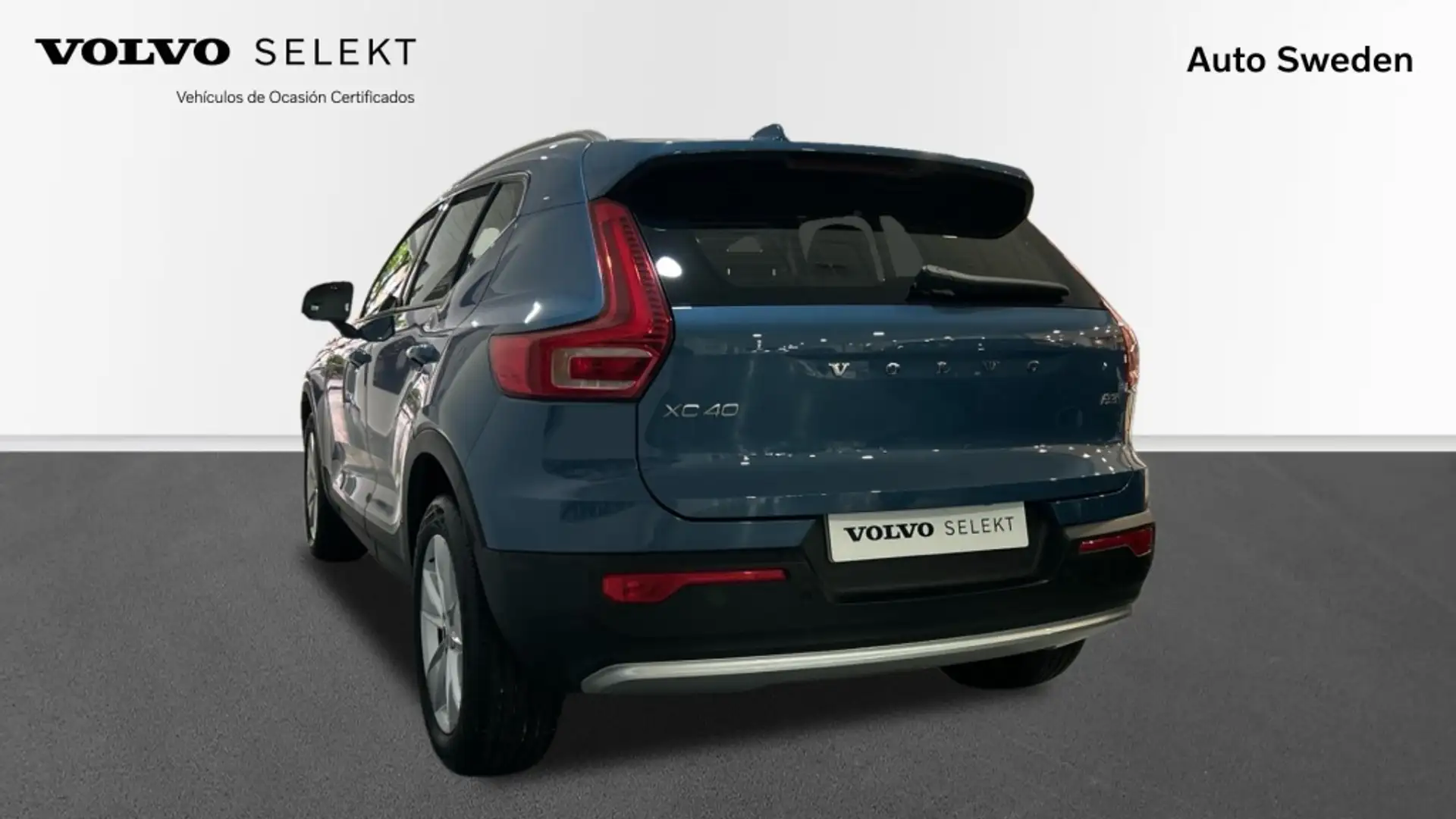 Volvo XC40 2.0 B3 CORE AUTO 5P - 2