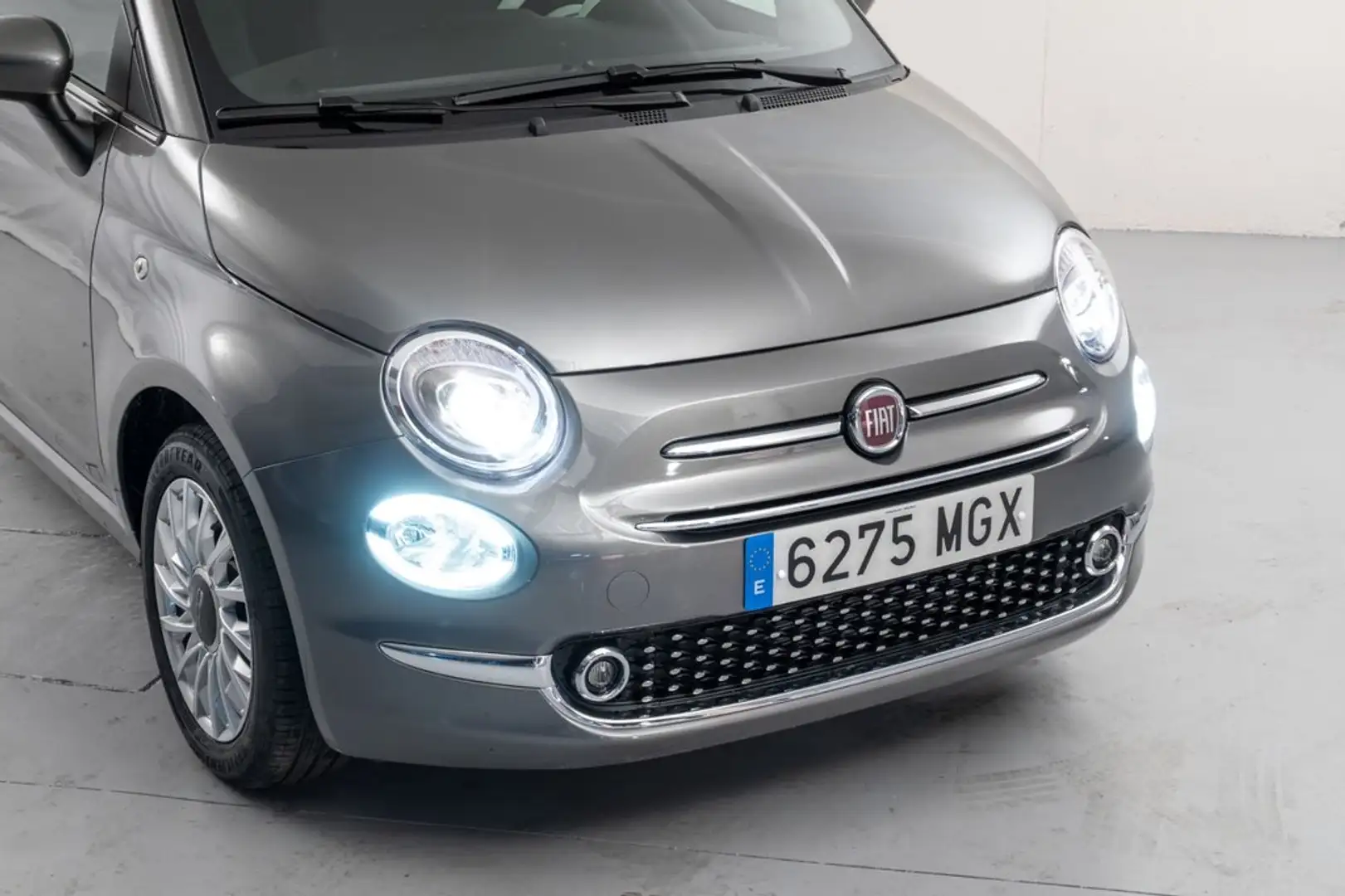 Fiat 500 Dolcevita 1.0 Hybrid 51KW (70 CV) Gris - 2