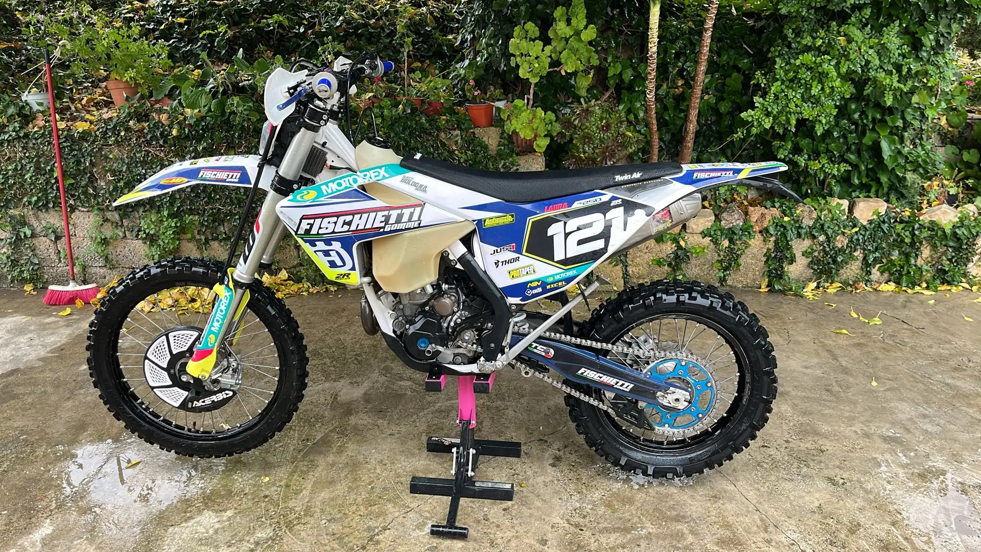 Husqvarna FE 250 - 1