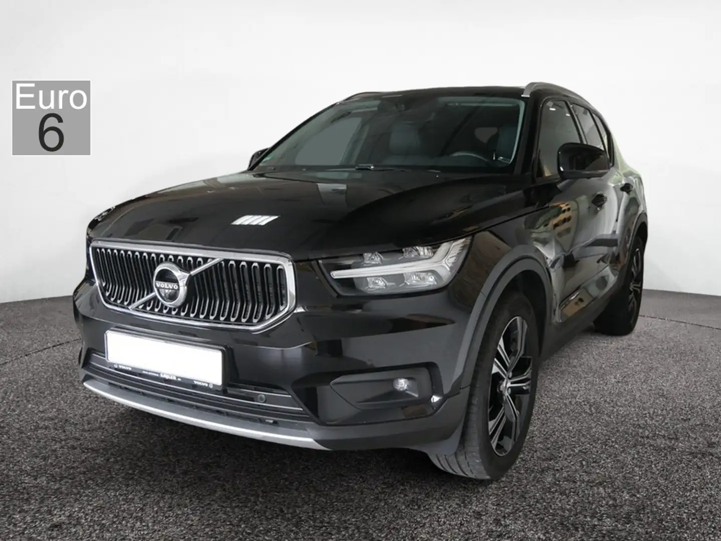 Volvo XC40 T5 AWD H/K NAVI AHK ACC LED PANO 360° Noir - 1