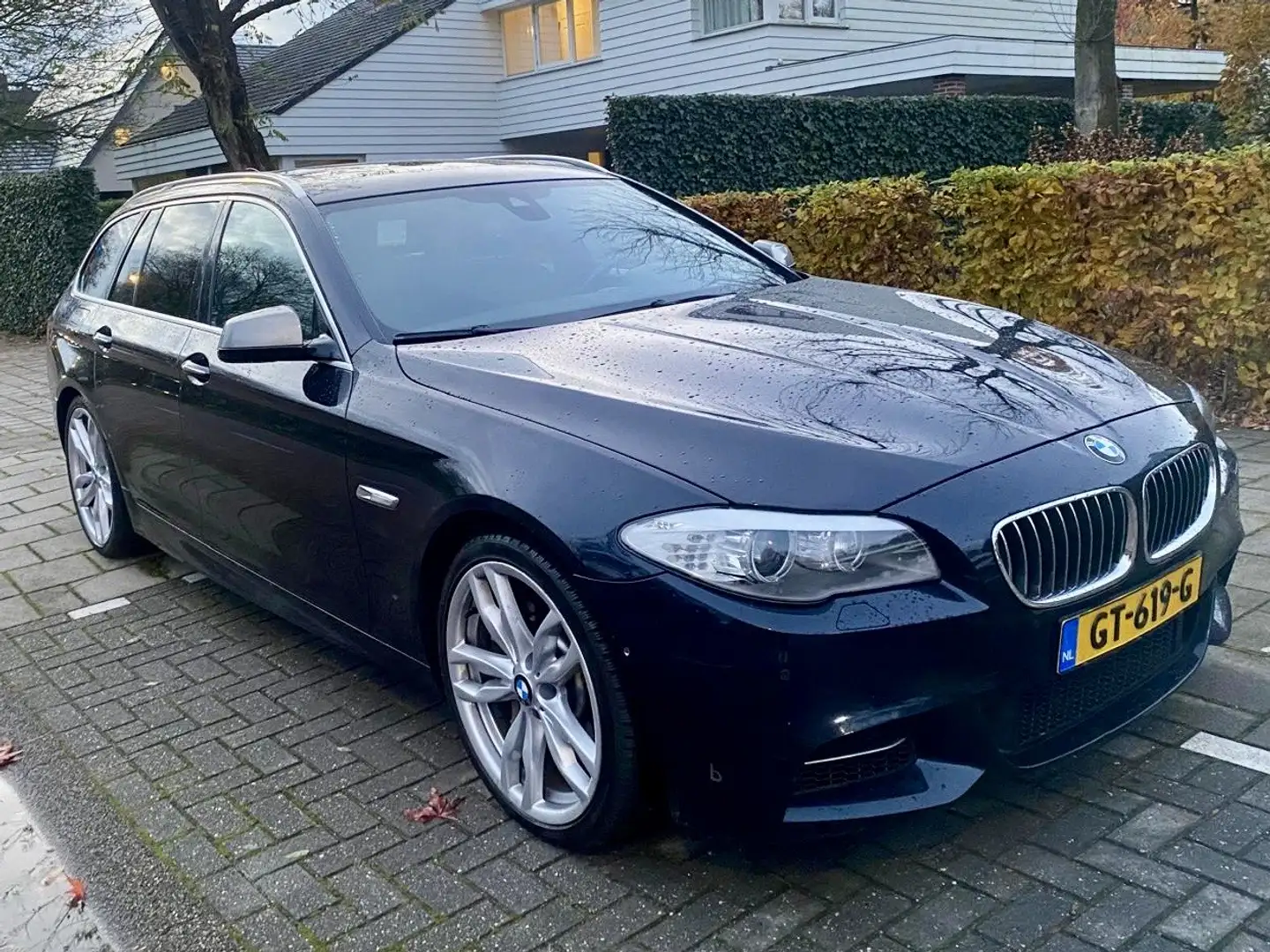 BMW 550 M550d xDrive Touring 381PK 2012 Noir - 1