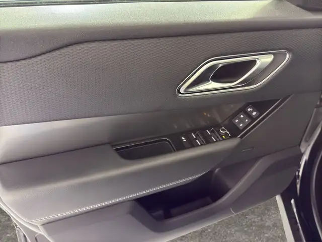 Land Rover Range Rover view 14