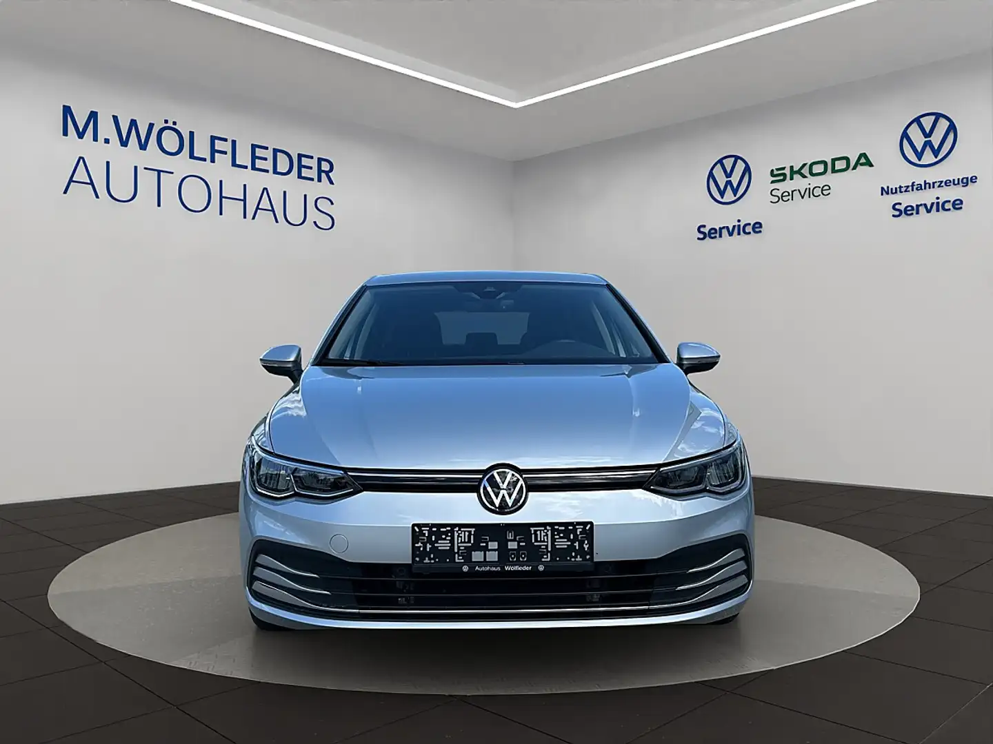 Volkswagen Golf Life eTSI mHeV DSG Silber - 2