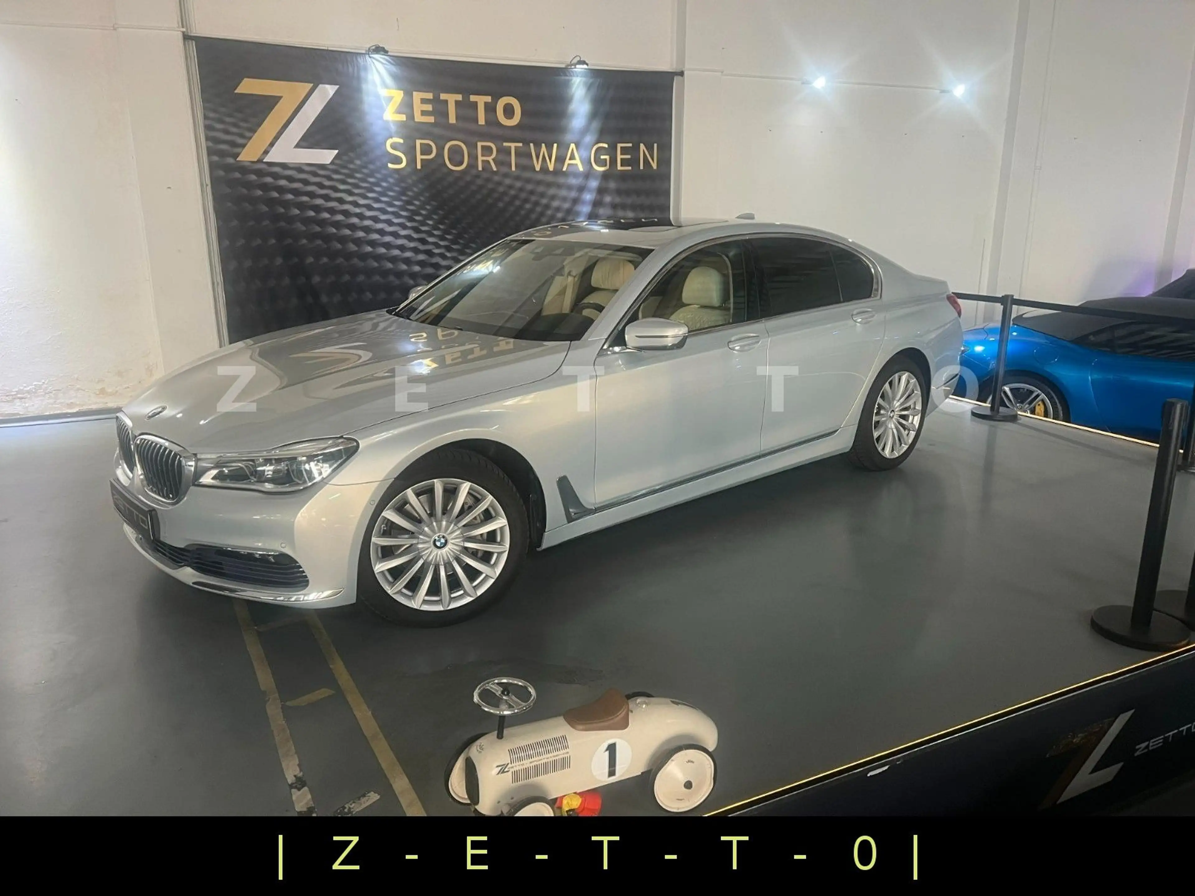 BMW 730 D | xDrive | INDIVIDUAL | MONDSTEIN-METALLIC