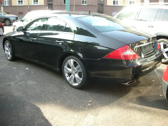 Mercedes-Benz CLS 280 1.Halter *122.500km
