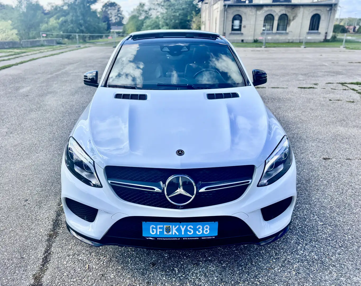 Mercedes-Benz GLE 350 d Coupé 4MATIC Aut. Weiß - 1