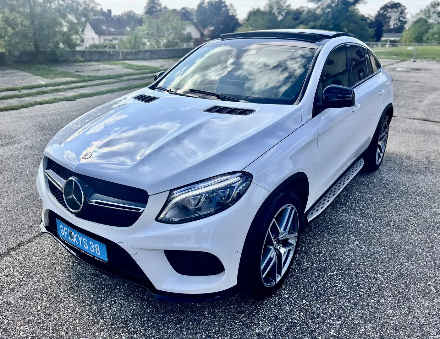 Mercedes-Benz GLE 350 d Coupé 4MATIC Aut. Weiß - 2