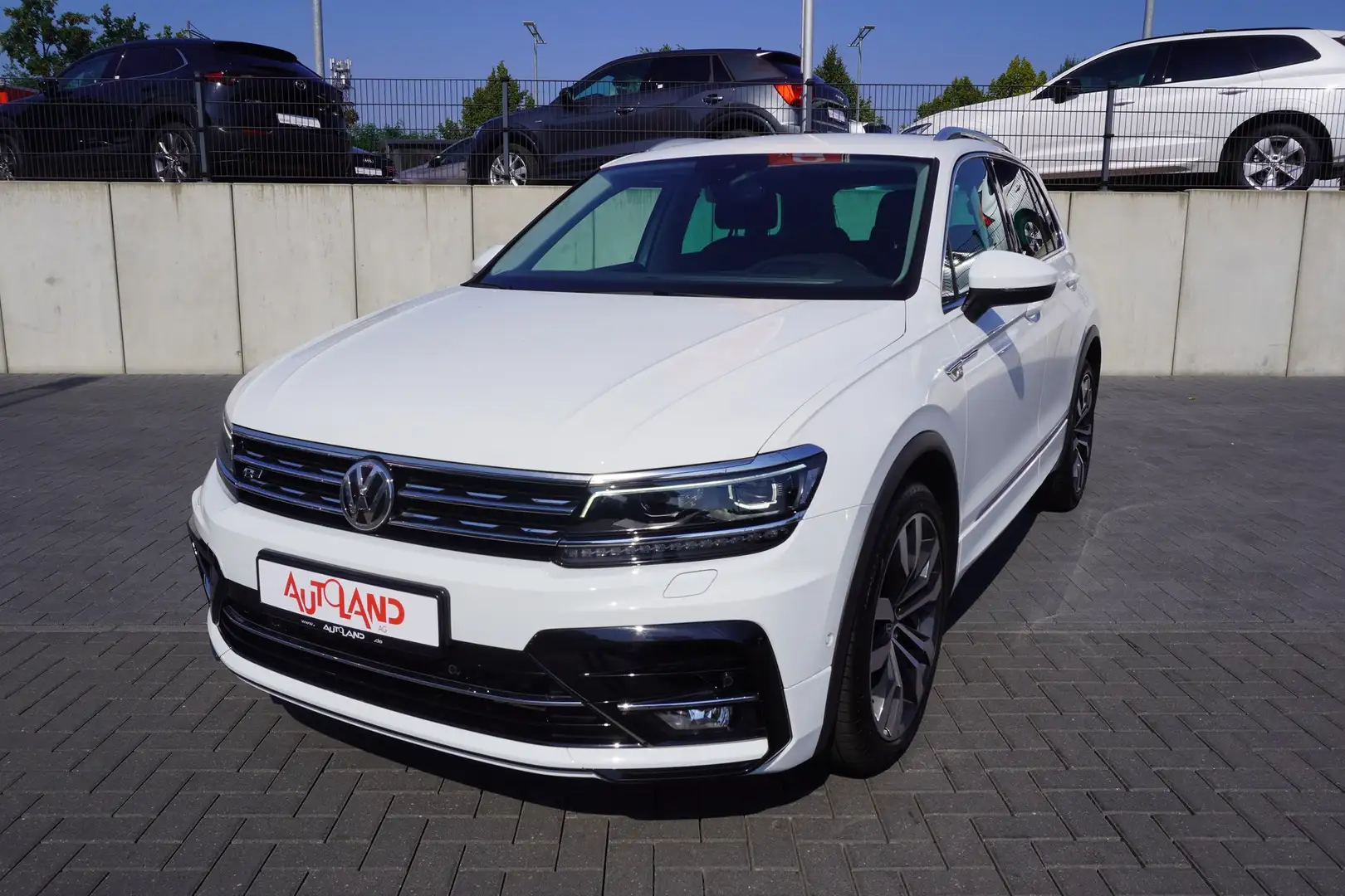 Volkswagen Tiguan 2.0 TDI Highline 4M R-Line Head-Up ACC Weiß - 2
