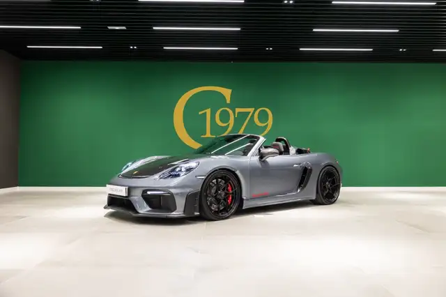 Porsche 718 Spyder RS PDK
