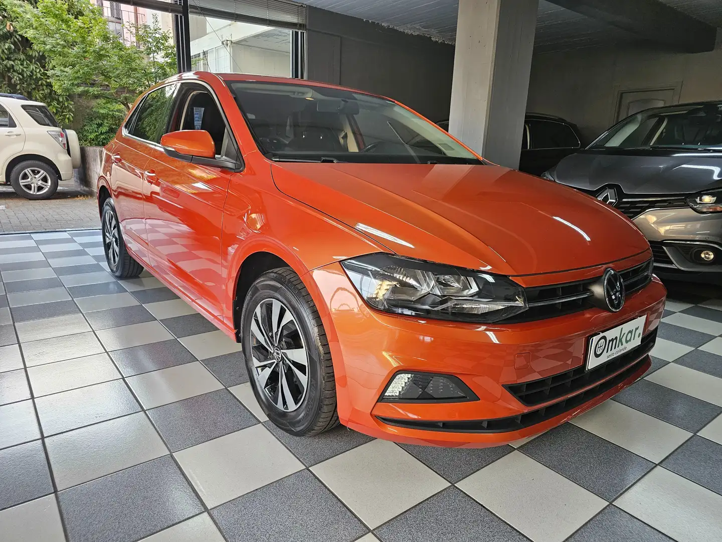Volkswagen Polo Polo VI 2017 5p 1.0 tsi Highline 95cv Orange - 1