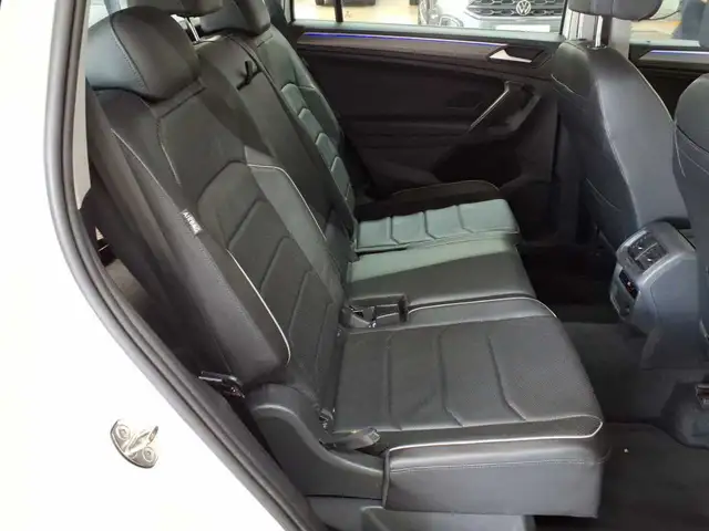 Volkswagen Tiguan view 13