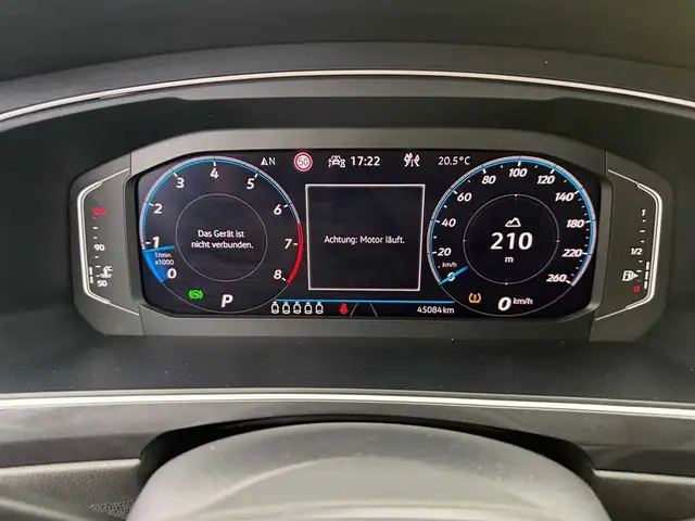 Volkswagen Tiguan Allspace view 9