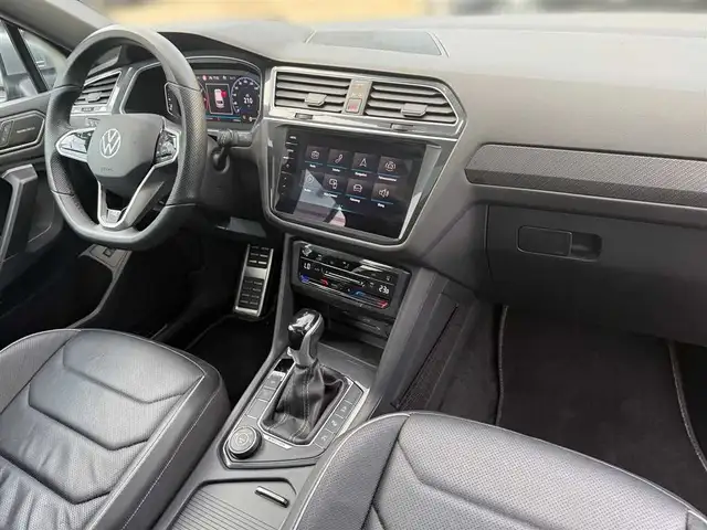 Volkswagen Tiguan Allspace view 17