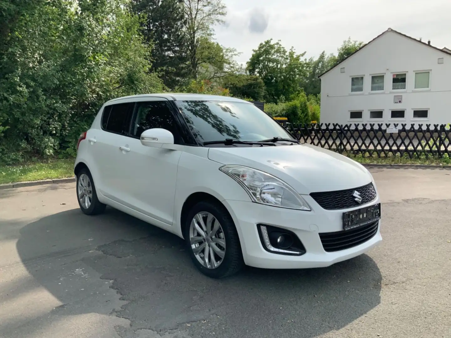 Suzuki Swift Comfort*Klima*Scheckheft*Multi* Weiß - 1