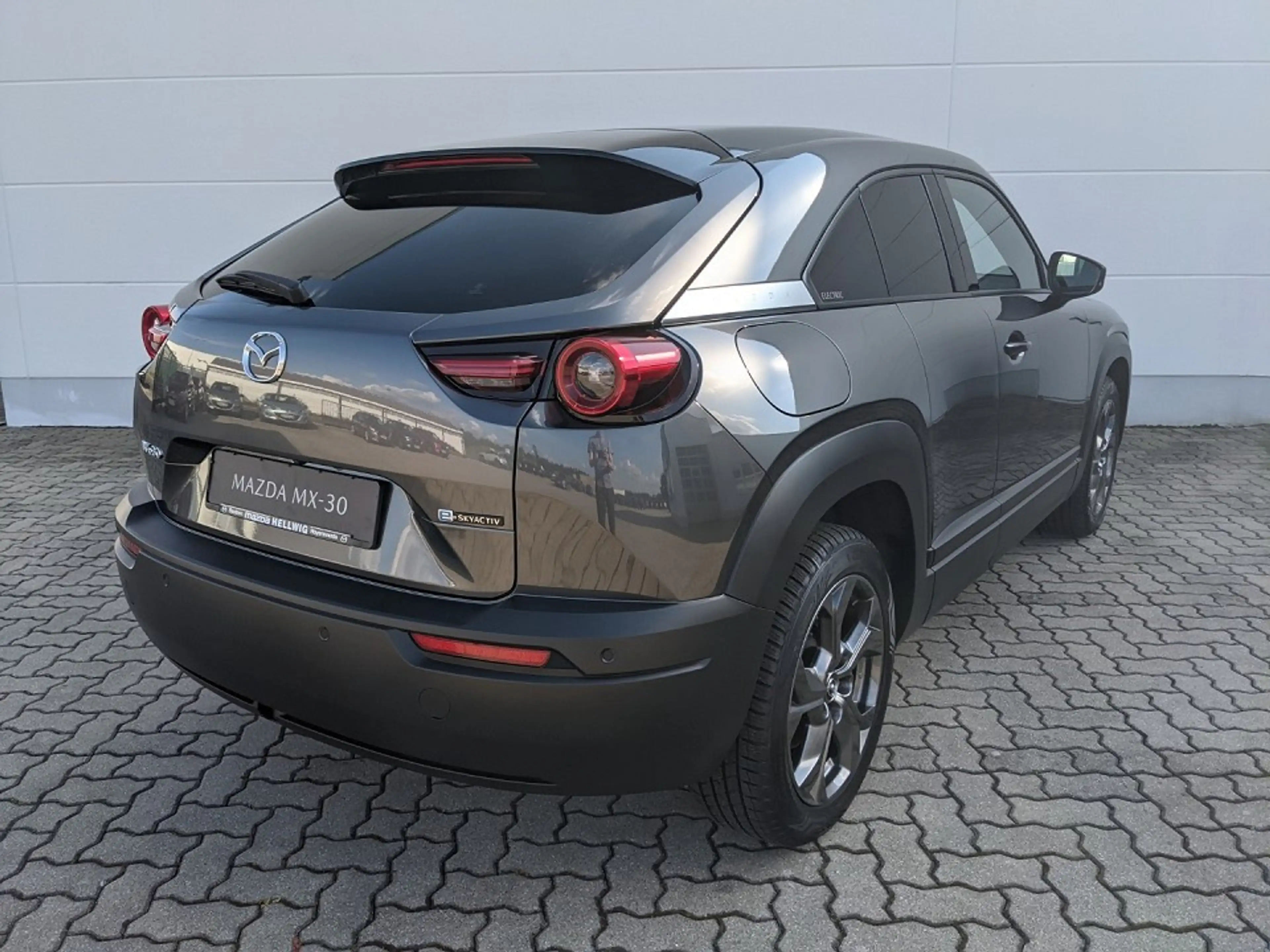 Mazda MX-30 e-SKYACTIV Makoto Premium Urban Expression — photo 5