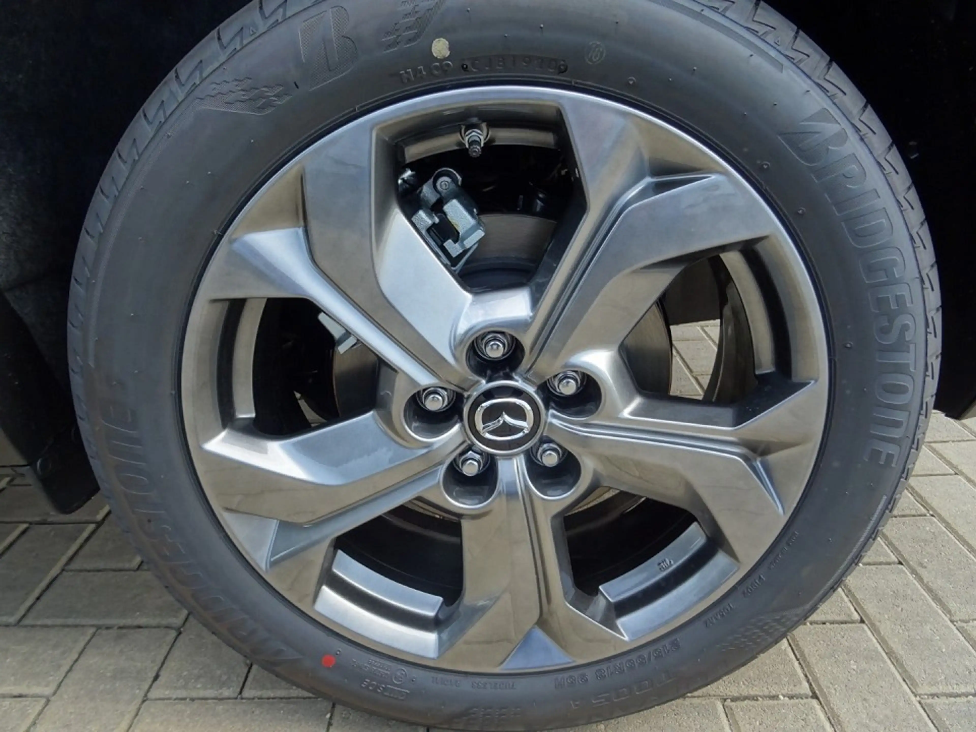 Mazda MX-30 e-SKYACTIV Makoto Premium Urban Expression — photo 7