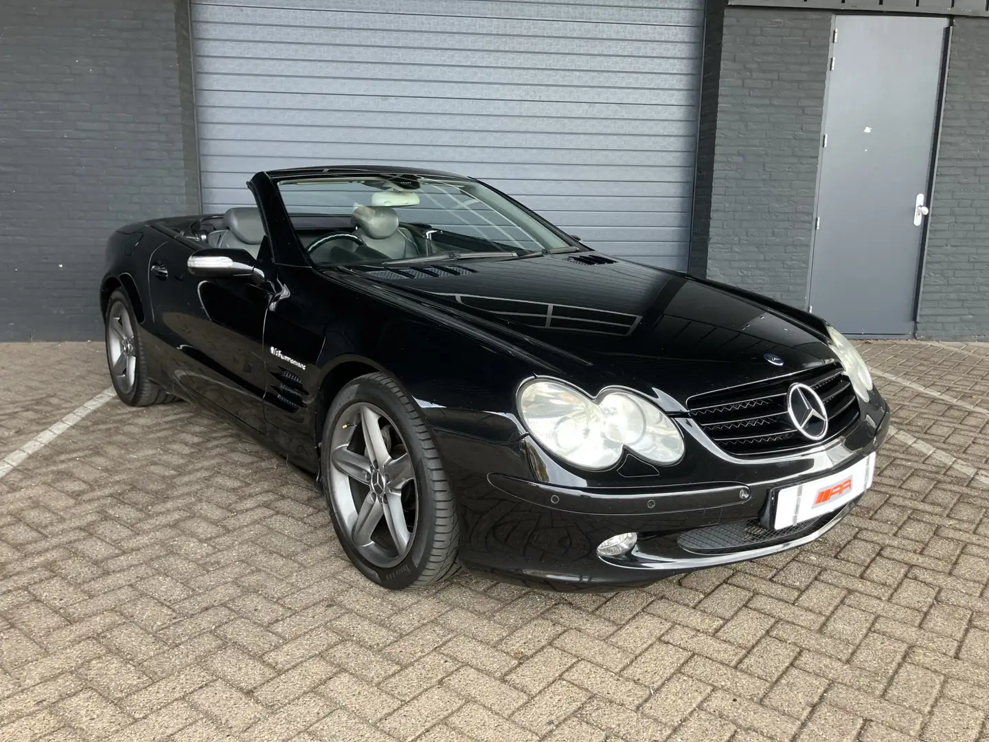 Mercedes-Benz SL 350 ///AMG Zwart - 1