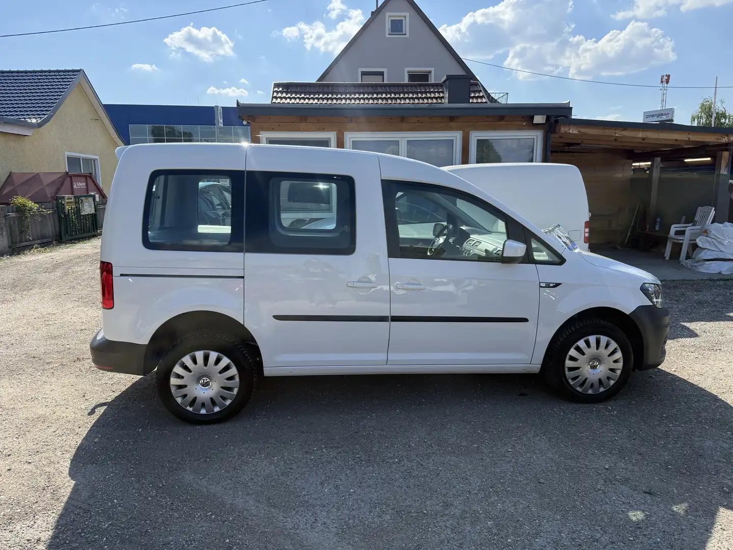 VOLKSWAGEN Caddy