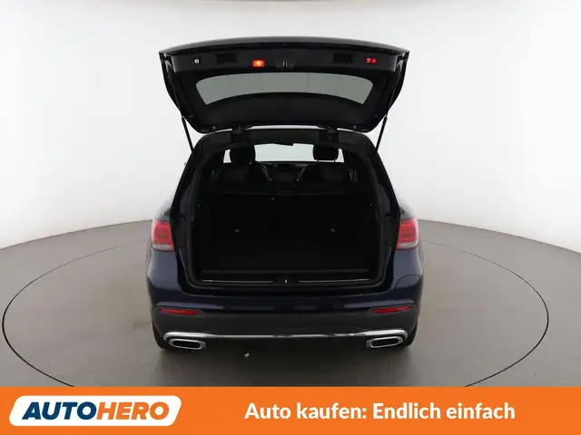 Mercedes-Benz GLC view 16