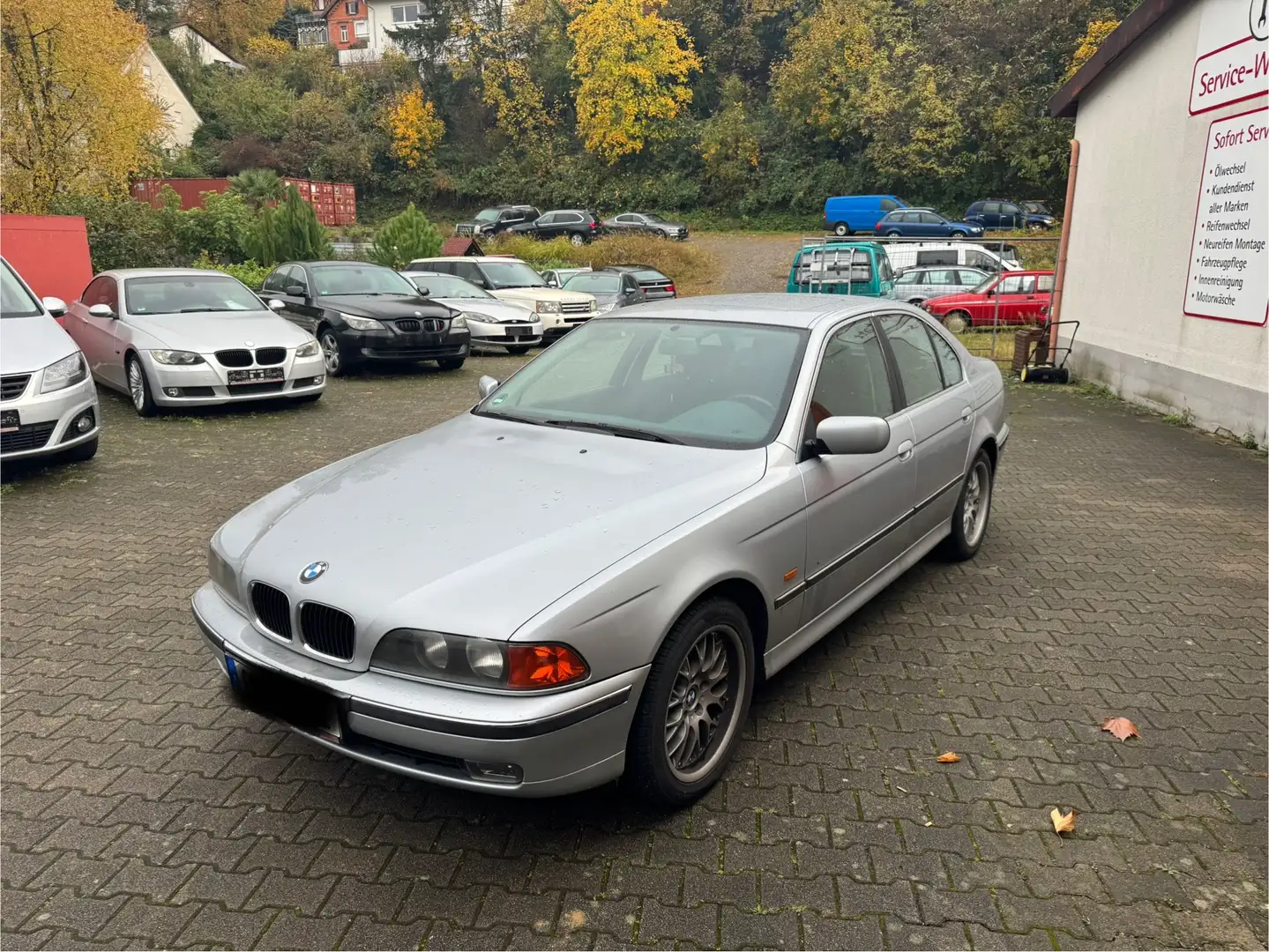 BMW 528 528iA Stříbrná - 1