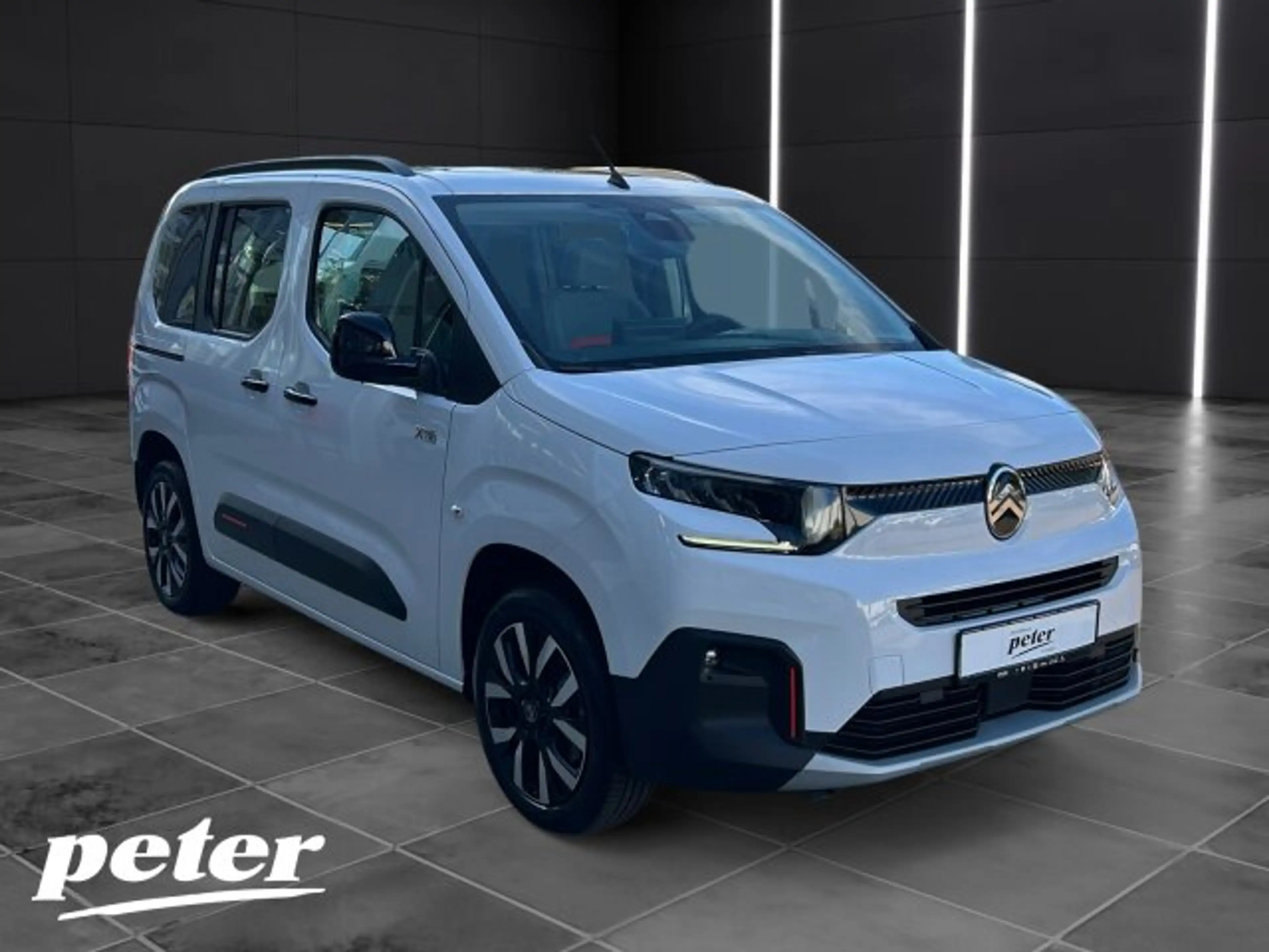 Citroen Berlingo Berlingo MAX 130 M BAR +180°Kamera+Holiday+Navi+ — photo 5
