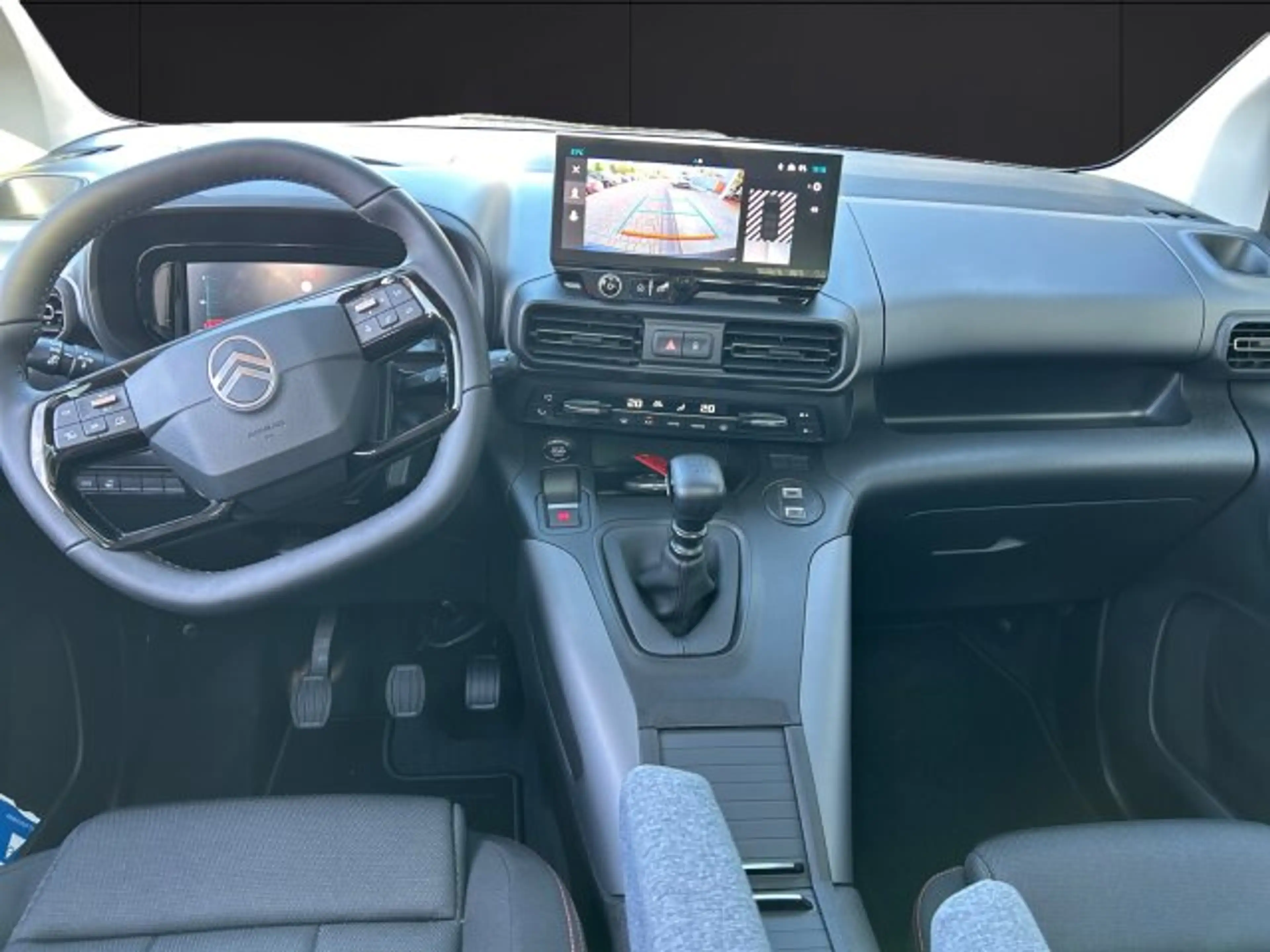 Citroen Berlingo Berlingo MAX 130 M BAR +180°Kamera+Holiday+Navi+ — photo 12