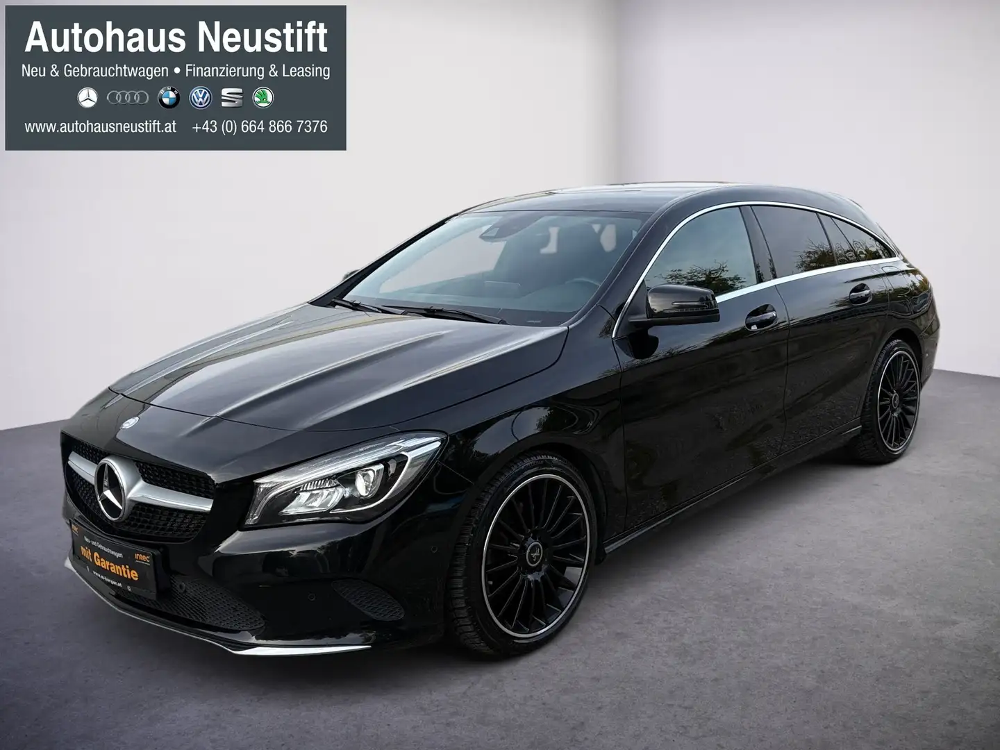 Mercedes-Benz CLA 220 CLA 220 CDI / d (117.903) Schwarz - 1