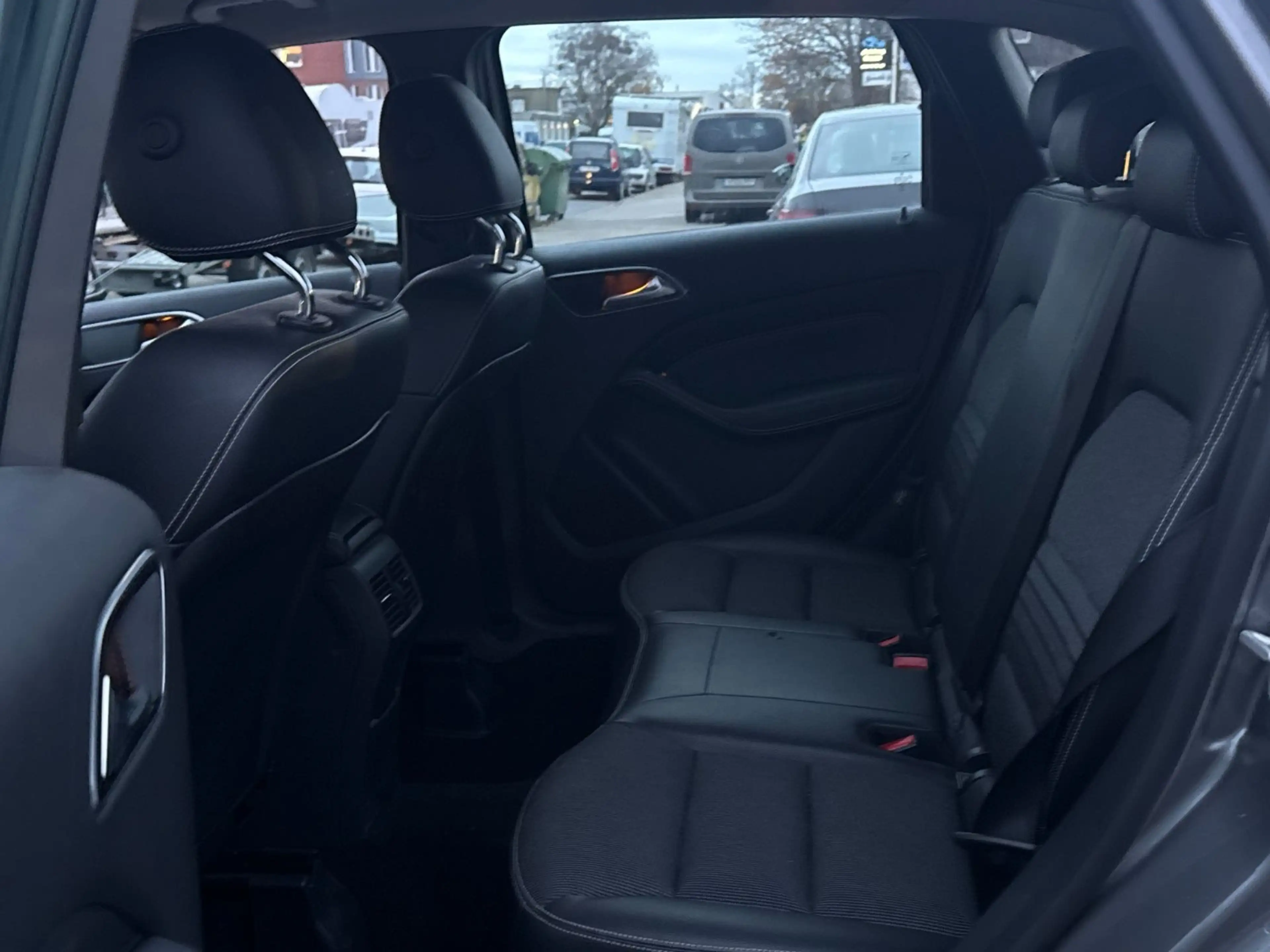 Mercedes-Benz B 200 d Urban*Automatik*Kamera*Euro6*2HD*Euro6 — photo 11