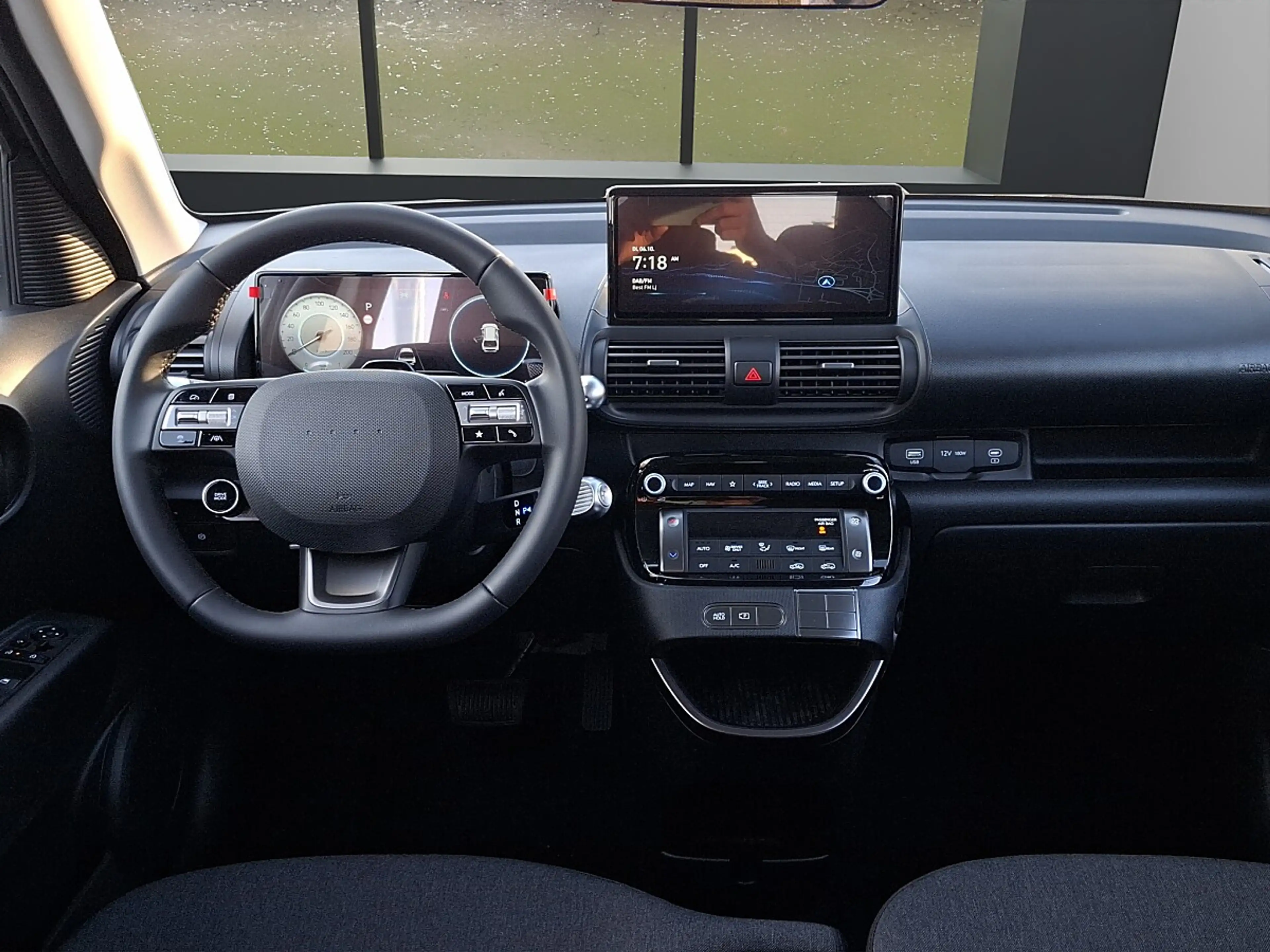 Hyundai Inster Elektro 49 kWh Smart Line Elektro 2WD — photo 7
