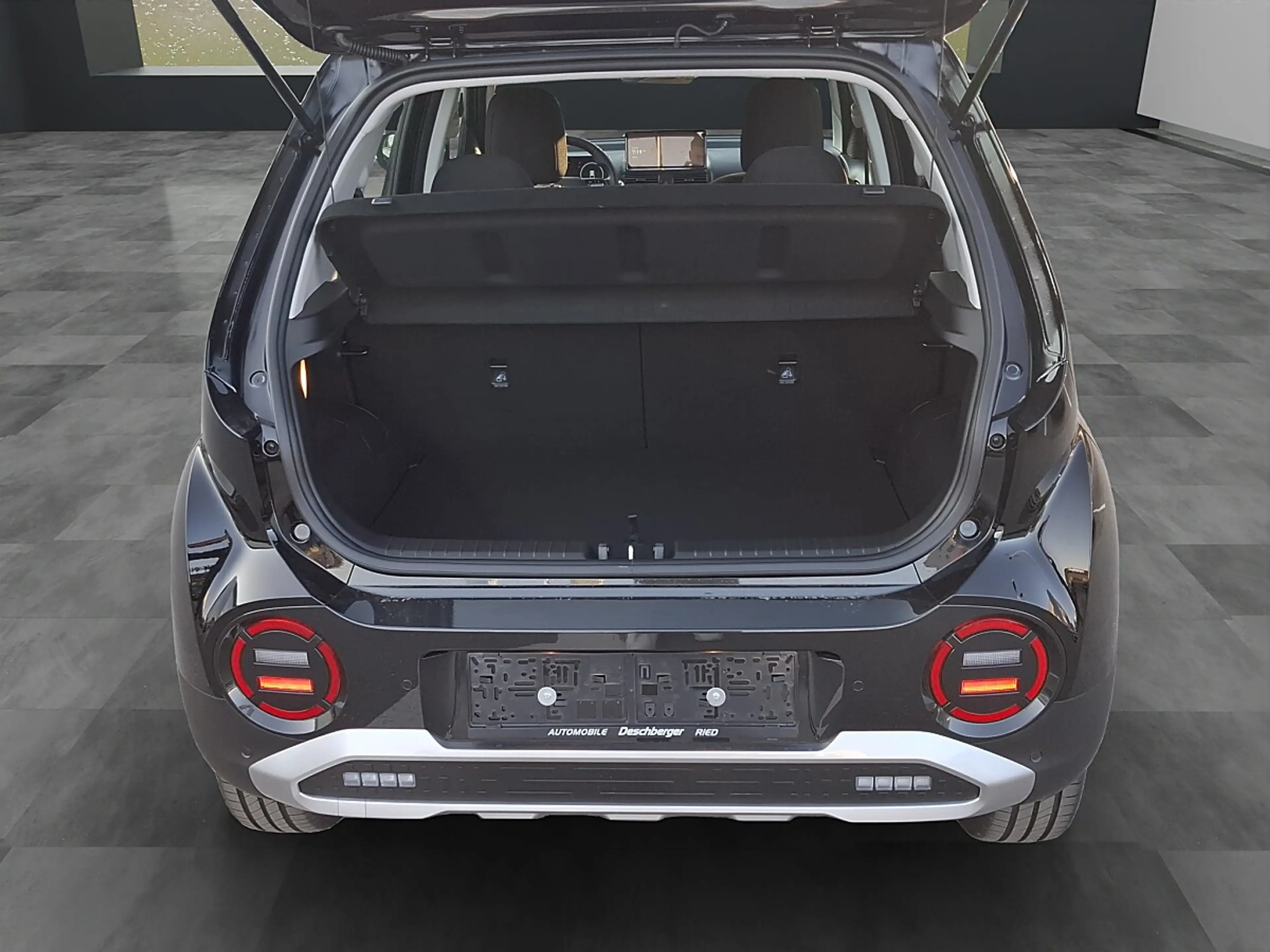 Hyundai Inster Elektro 49 kWh Smart Line Elektro 2WD — photo 12