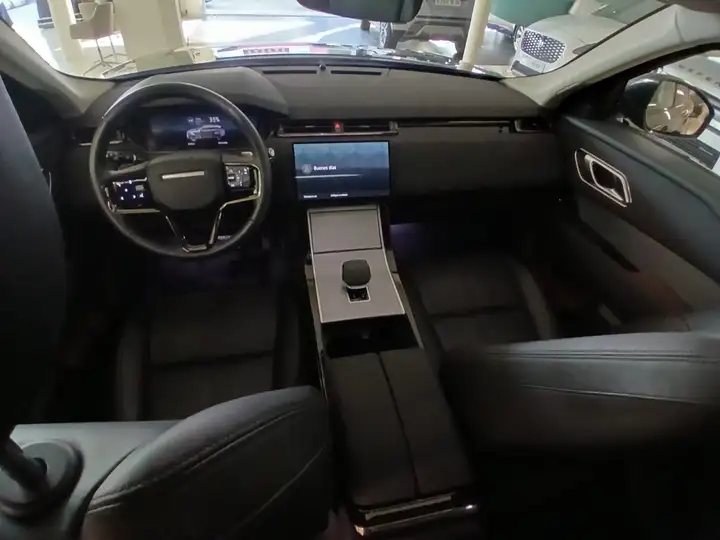 Land Rover Range Rover Velar 2025, foto 5