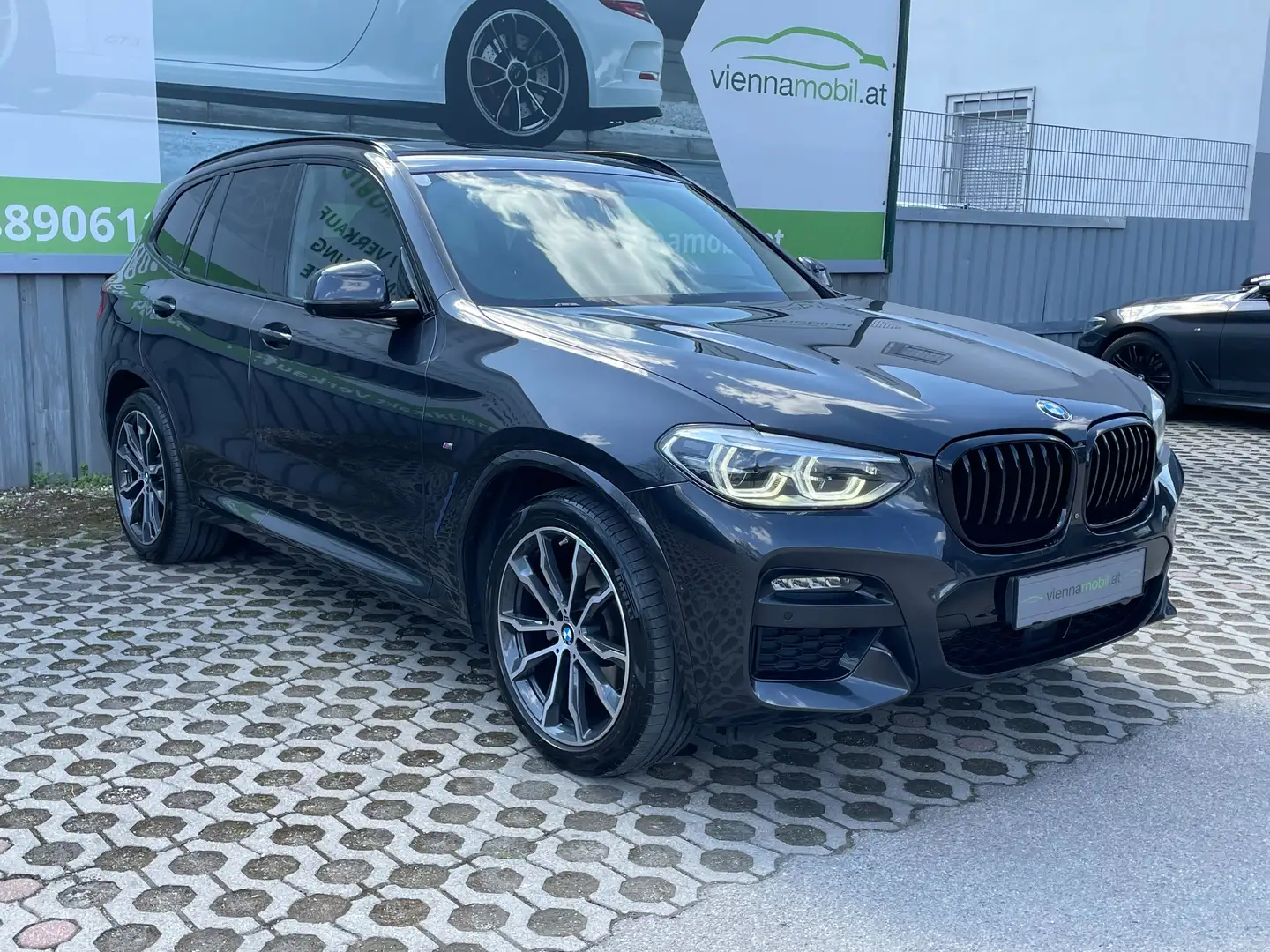 BMW X3 20d Xdrive M-Paket Grau - 1