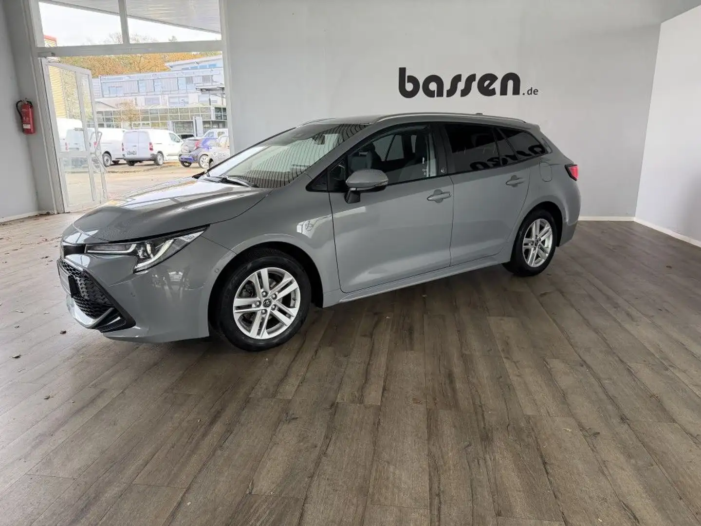 Toyota Corolla 1.2 Turbo Touring Sports Team Deutschland Gris - 2