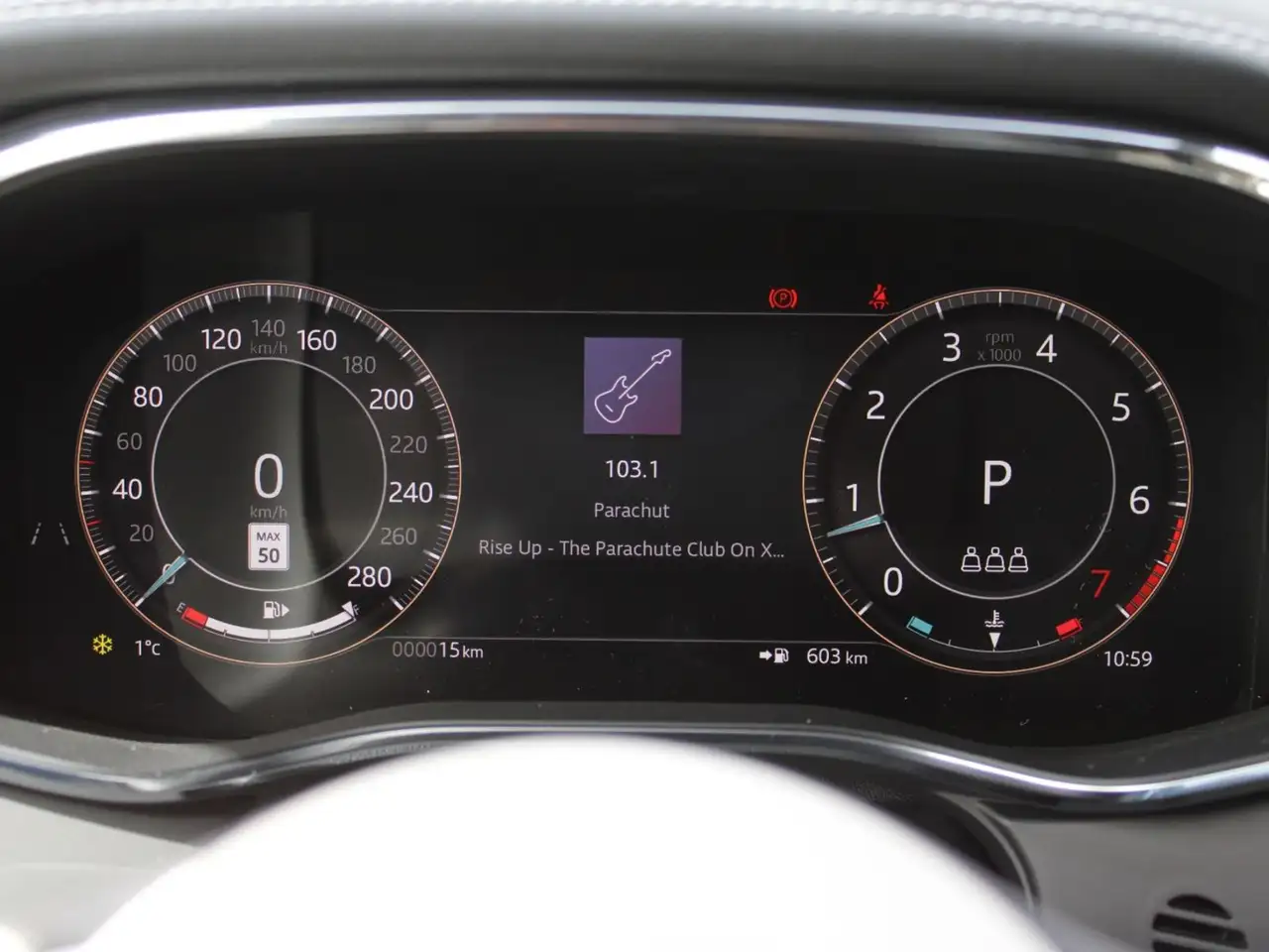 Jaguar F-Pace снимка Jaguar F-Pace