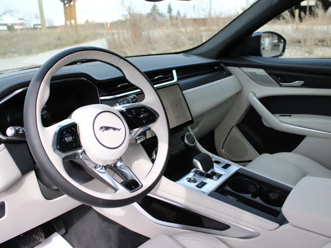 Jaguar F-Pace снимка Jaguar F-Pace