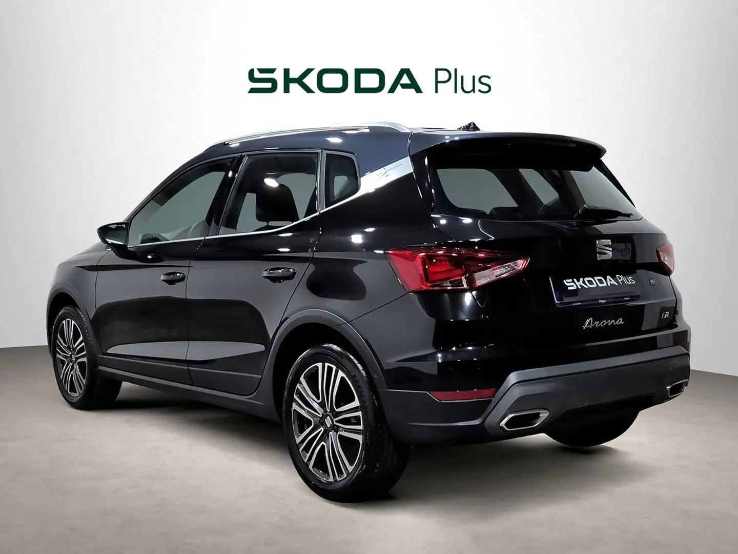 SEAT Arona 1.0 TSI 81kW (110CV) FR XM Negro - 2