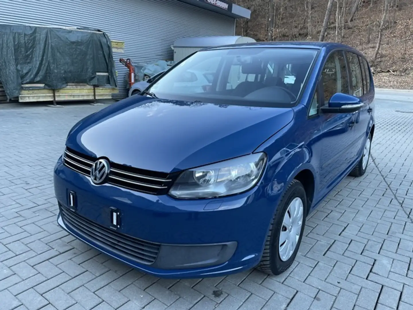 Volkswagen Touran 1.6 TDI Highline Azul - 2