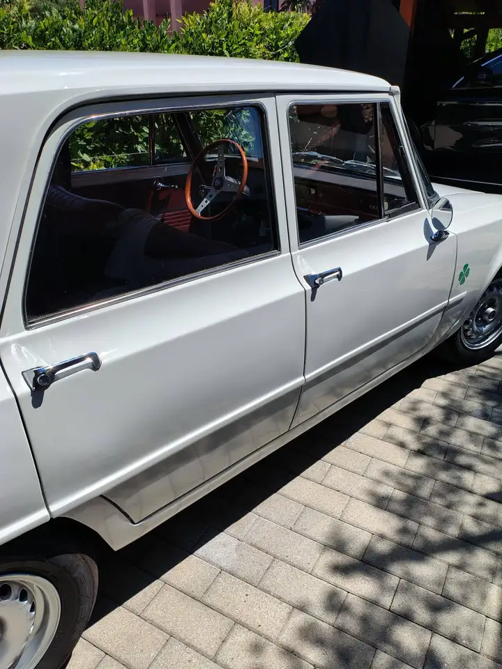 Alfa Romeo Giulia 1300 TI, foto 5
