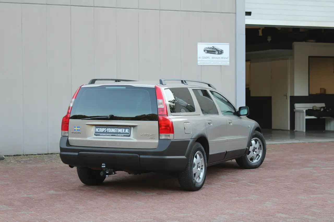 Volvo XC70 2.4T AWD AUTOMAAT BLIJVEND YOUNGTIMER !!!, foto 9